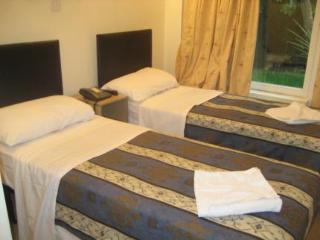 Affittacamere Holland Court 3*